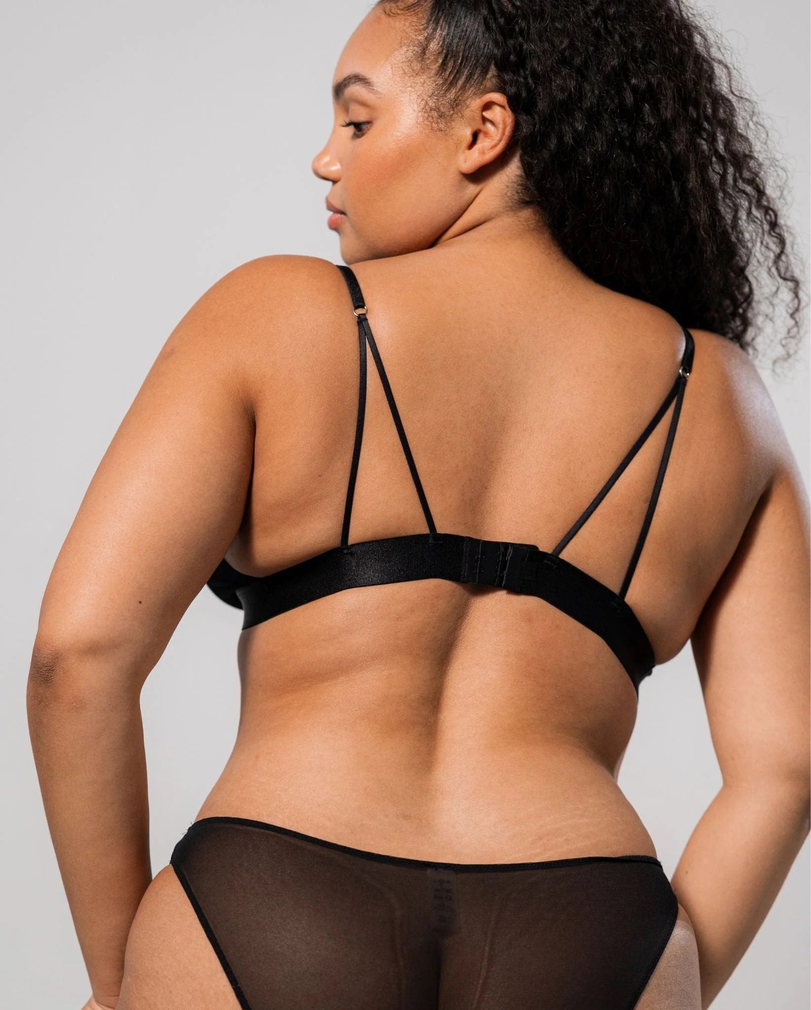 Mesh Triangle Bralette Black - Image 12