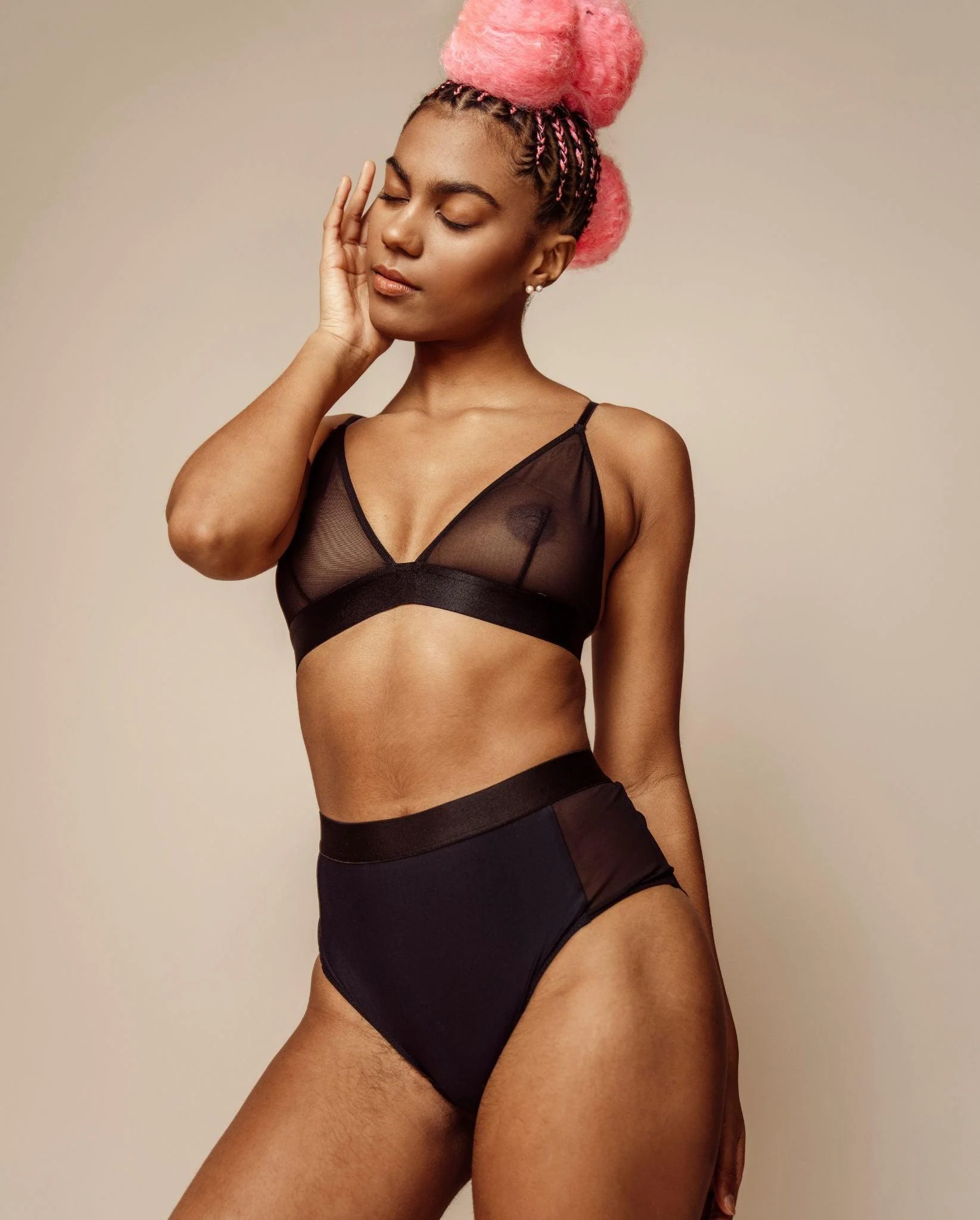 Mesh Triangle Bralette Black - Image 8