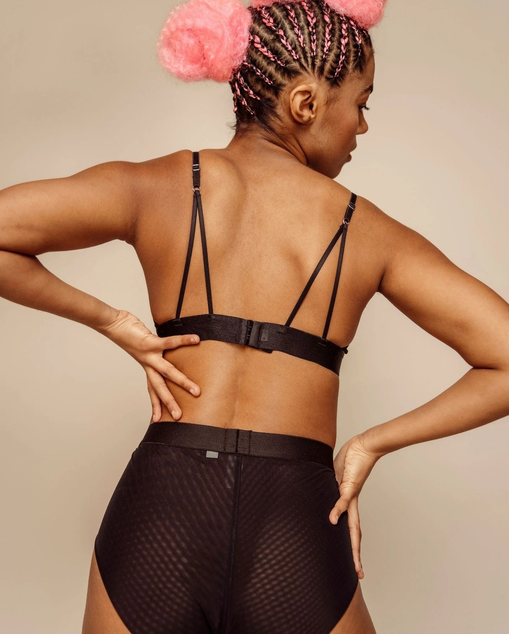 Mesh Triangle Bralette Black - Image 9